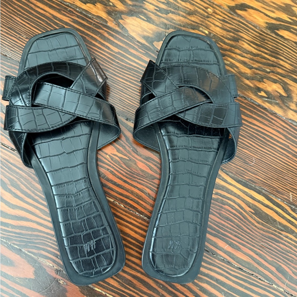 H&M Black Croc-Embossed Women's Sandals size 41